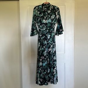 BOTANICAL PRINT FLUTTER-SLEEVE MAXI SHIRT DRESS - Size 4